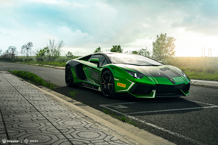 Hàng hiếm Lamborghini Aventador mui trần tại Việt Nam &#34;thay áo mới&#34; cực chiến - 7