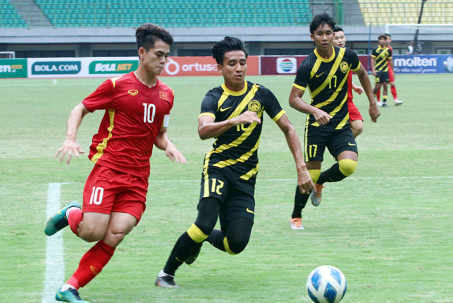 U19 Việt Nam thua thảm U19 Malaysia, HLV Đinh Thế Nam lý giải ra sao?