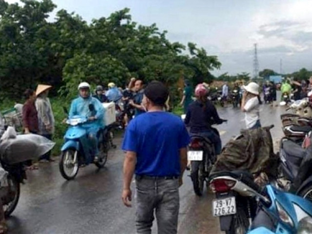 Đang làm đồng, hai người phụ nữ bị sét đánh tử vong