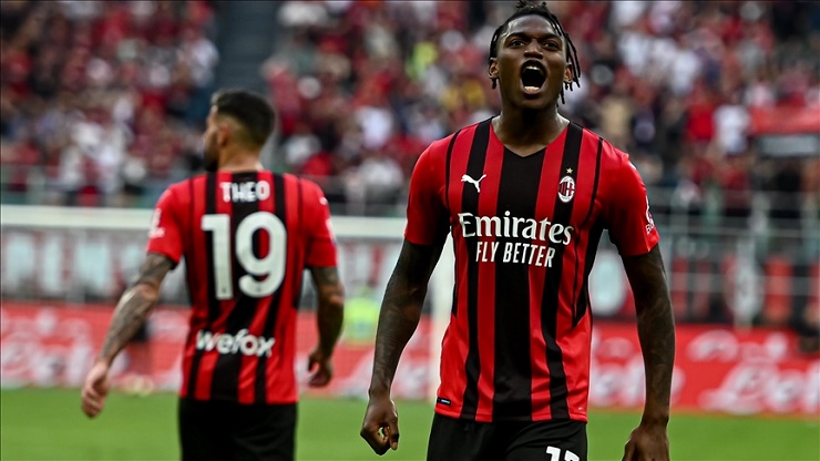 AC Milan có trận giao hữu đầu tiên kể từ khi vô địch Serie A mùa trước