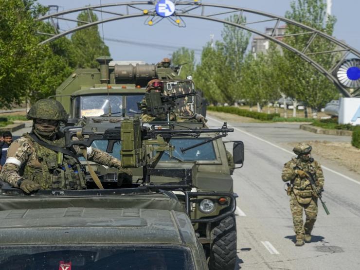 Bộ trưởng Quốc phòng Nga bất ngờ đến Ukraine, ra lệnh cho quân đội