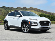 Tin tức ô tô - Giá xe Hyundai Kona niêm yết và lăn bánh tháng 7/2022