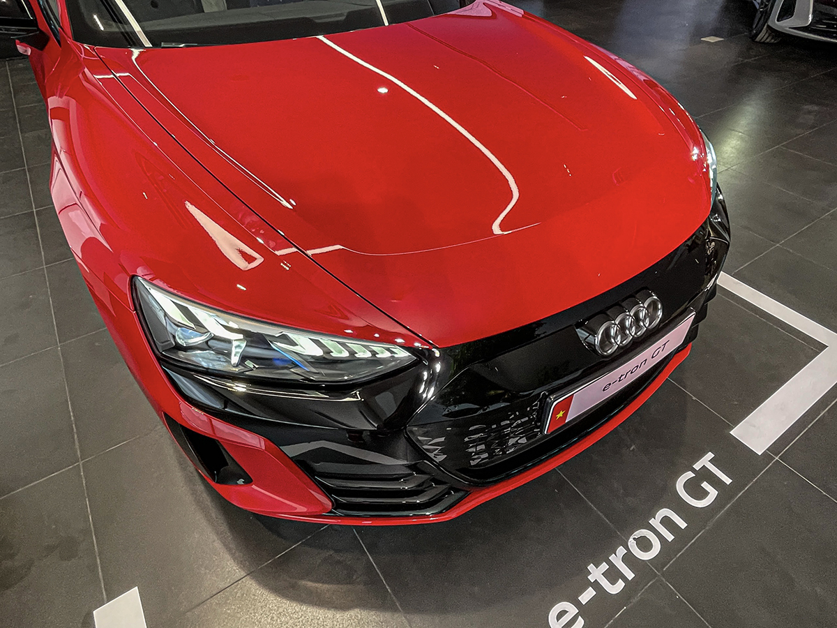 Audi ra mắt xe điện e-Tron GT tại Việt Nam, giá 5 tỷ đồng - 10