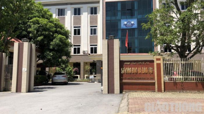 Sở GD&amp;ĐT Nghệ An là đơn vị tiên phong xin chuyển các dự án đầu tư xây dựng cơ bản cho Ban QLDA đầu tư xây dựng công trình dân dụng và công nghiệp tỉnh.