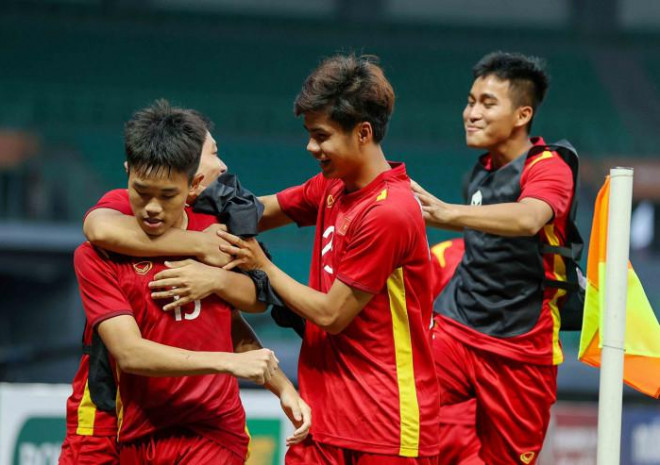U19 Việt Nam bộc lộ điểm yếu về bản lĩnh tại Giải U19 Đông Nam Á. Ảnh: VFF