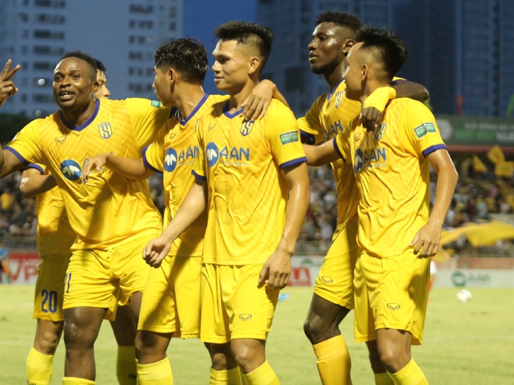 Trực tiếp bóng đá Đà Nẵng - Sông Lam Nghệ An: Thế trận giằng co (V-League)