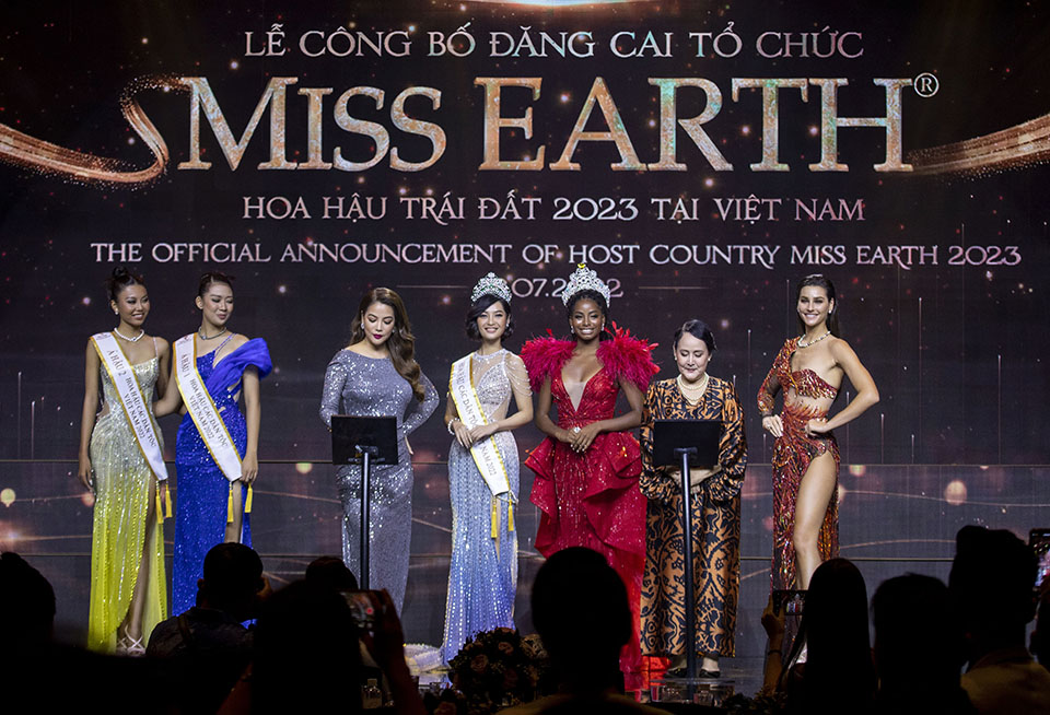 Trương Ngọc Ánh ký kết, công bố Việt Nam đăng cai tổ chức&nbsp;“Hoa hậu Trái đất 2023”