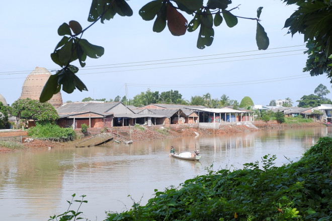 “Vương quốc gạch gốm” Mang Thít - 1