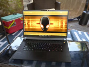 Thời trang Hi-tech - Trên tay Alienware M17 R5 – Vua laptop chơi game năm nay