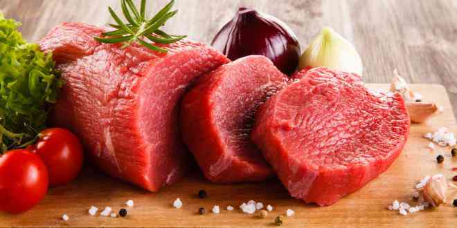 Thịt đỏ chứa nhiều chất béo bão hòa.