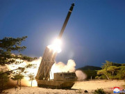 Thế giới - M142 HIMARS Mỹ không thể sánh bằng pháo phản lực 600mm KN-25 của Triều Tiên?