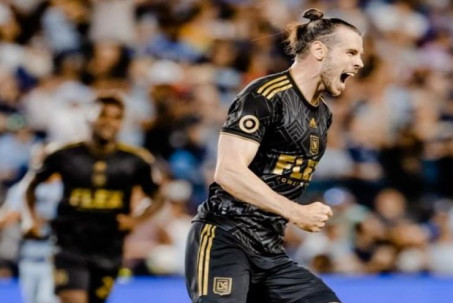 Bale ghi bàn đầu tiên ở Mỹ, bị fan châm chọc chê "ăn rùa"
