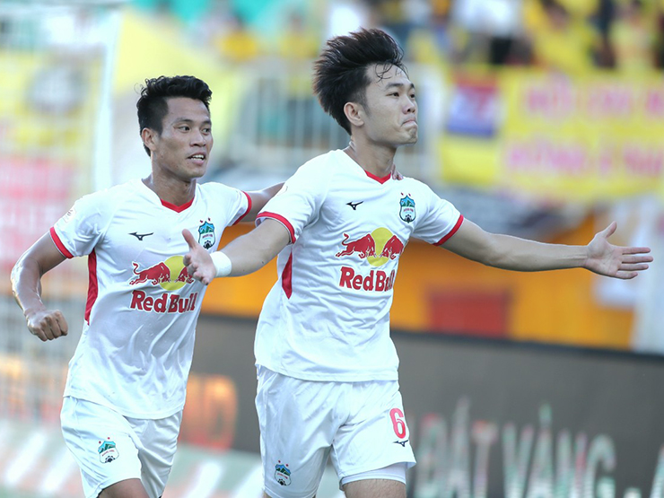 Video bóng đá HAGL - Thanh Hóa: Xuân Trường - Văn Toàn tỏa sáng, sân Pleiku mở hội (V-League)