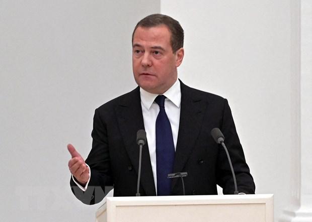 Phó Chủ tịch Hội đồng An ninh liên bang Nga Dmitry Medvedev phát biểu tại cuộc họp ở Moskva ngày 21/2/2022. Ảnh: Getty