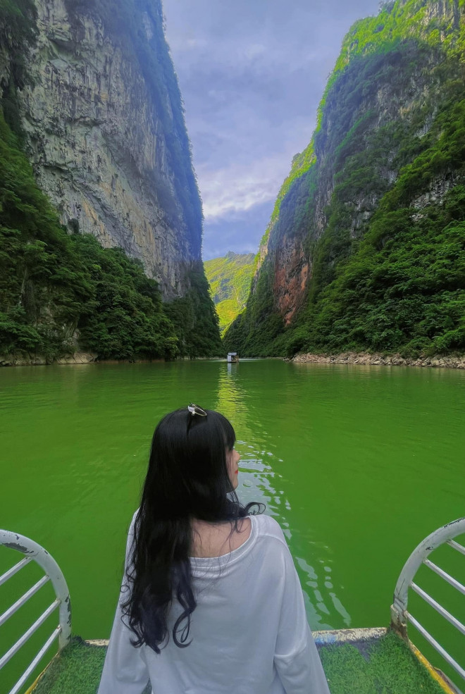 Đến Hà Giang hòa mình vào cuộc sống người dân, cùng em nhỏ tết hoa đội đầu - 8