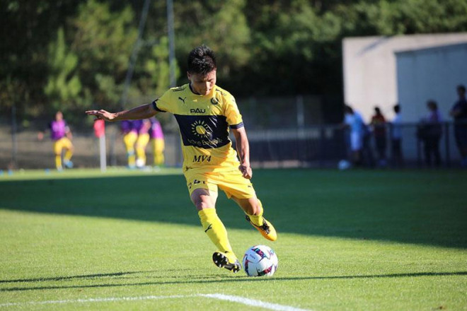 Quang Hải có cơ hội trở thành người hùng của Pau FC.