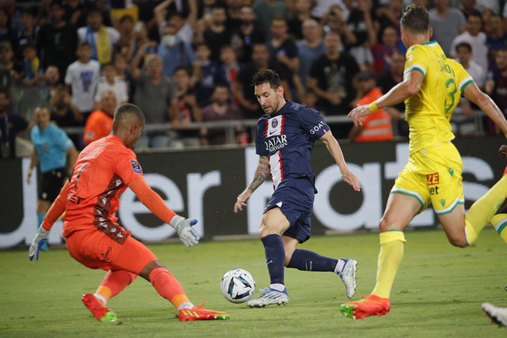 Messi thi đấu chói sáng trong trận tranh Siêu cúp Pháp