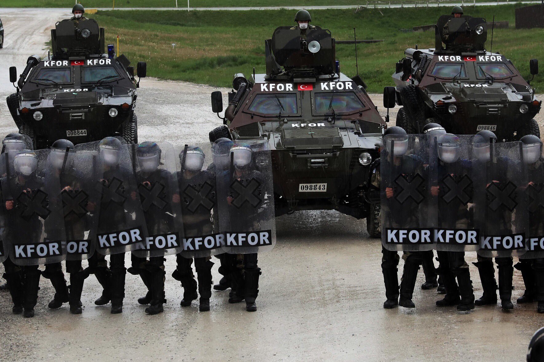 Lực lượng KFOR do NATO dẫn đầu ở Kosovo (ảnh: RT)