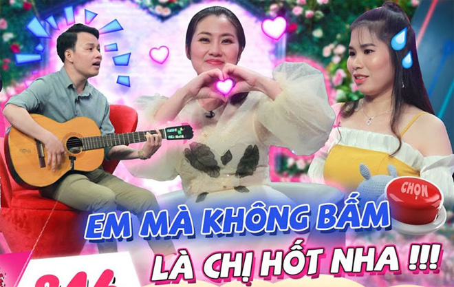 Thầy giáo vừa đàn vừa hát &#34;cua gái&#34; khiến bà mối cũng muốn giành bấm nút - 5