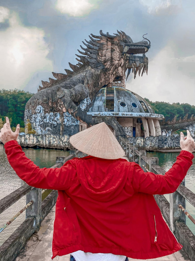 Tìm đến công viên bỏ hoang nổi tiếng ở Huế xuất hiện trong MV nước ngoài - 3