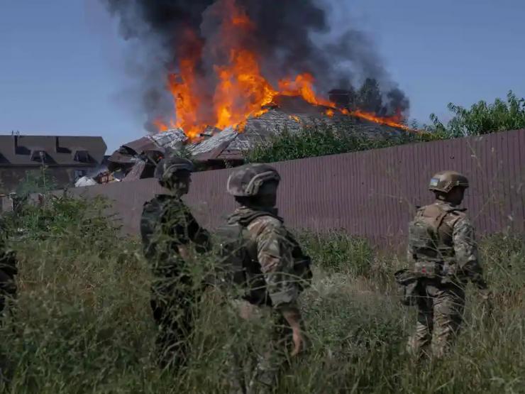 Ông Zelensky thừa nhận thực tế ở Donbass