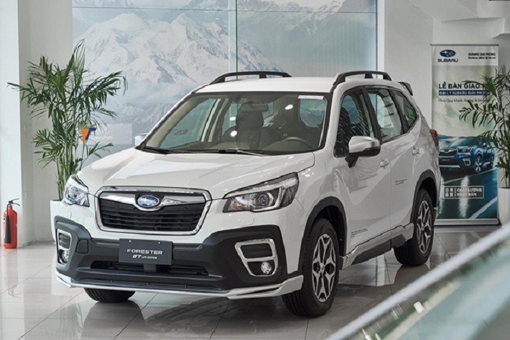 Subaru giảm giá 229 triệu đồng và tặng kèm màn hình đa phương tiện,&nbsp;là mẫu xe hưởng nhiều ưu đãi nhất thị trường Việt Nam