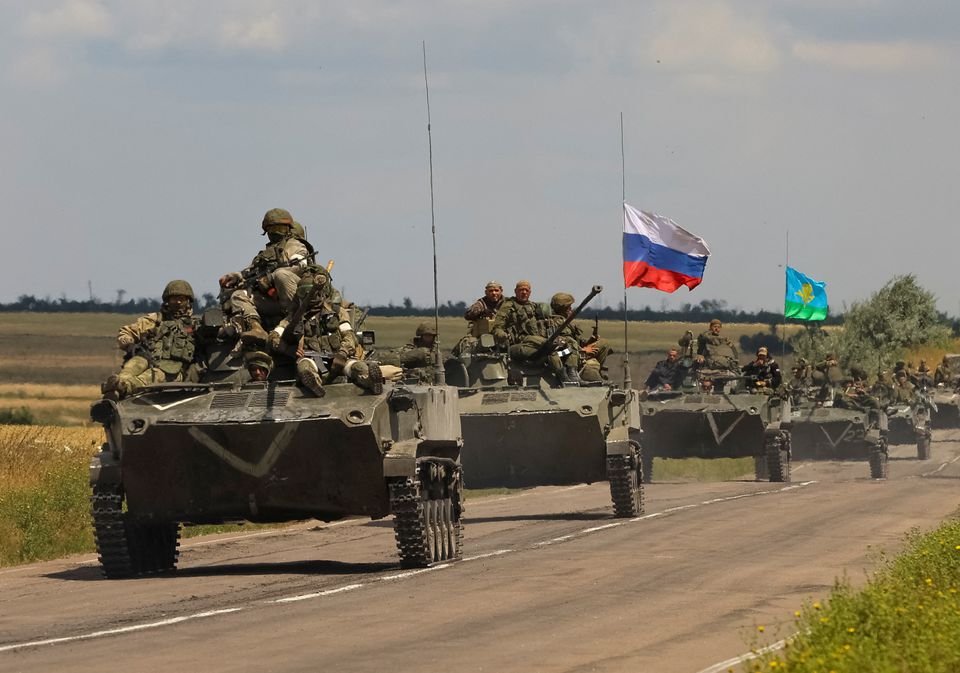 Tình báo Anh cho rằng Nga đang điều lực lượng lớn đến mặt trận miền nam Ukraine (ảnh: CNN)