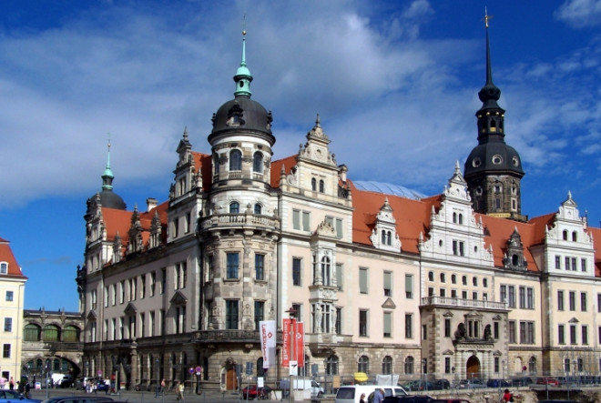 Ngắm nhìn vẻ đẹp vượt thời gian của thành phố cổ Dresden - 4