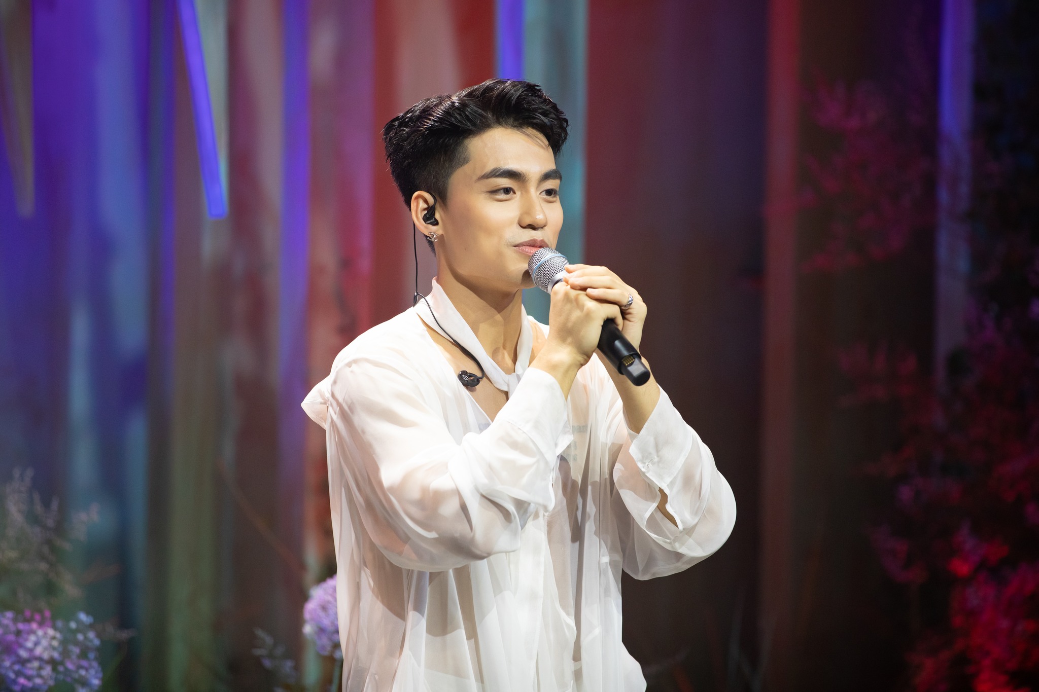 Em trai Sơn Tùng MT-P ra mắt với tư cách ca sĩ.