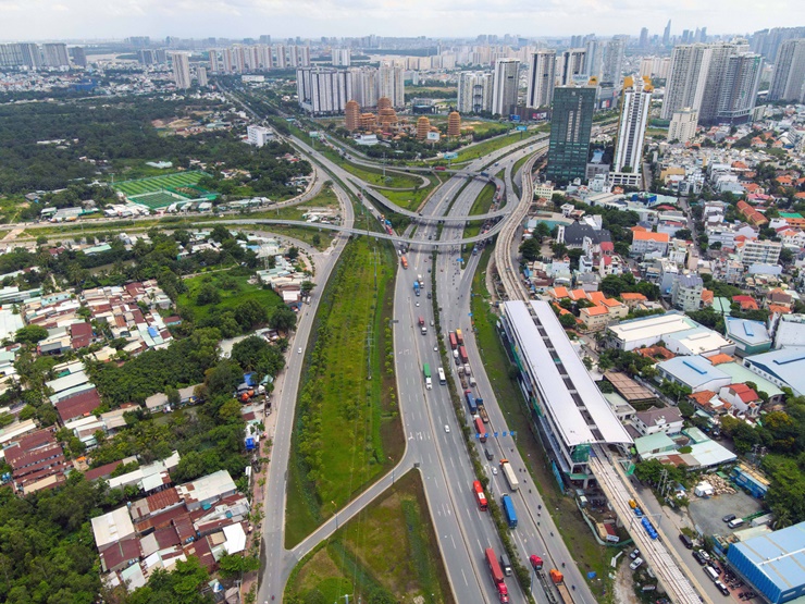 Đây là địa phương mới thành lập hơn 1 năm nhưng đã có nền tảng kinh tế, thu nhập đầu người ở mức cao.
