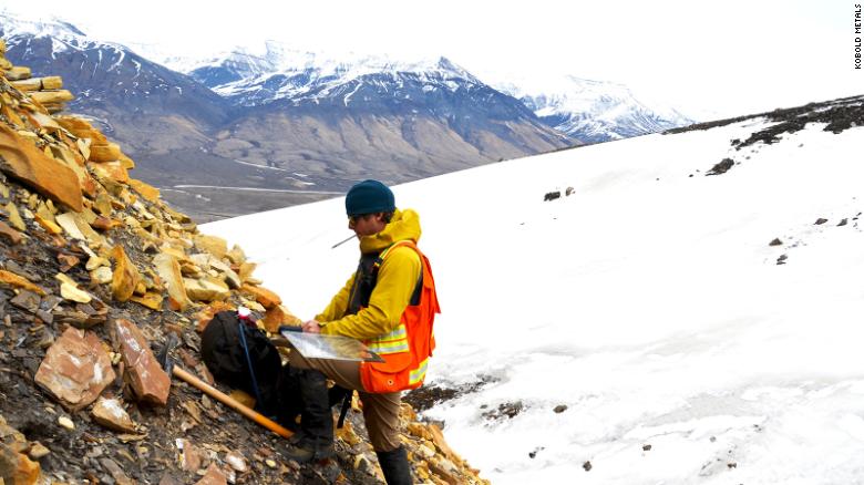 Thăm dò khoáng sản ở Greenland (ảnh: CNN)