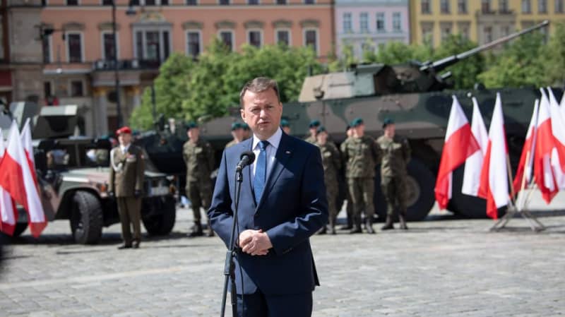 Bộ trưởng Quốc phòng Mariusz Blaszczak tuyên bố Ba Lan sẽ có “lực lượng trên bộ mạnh nhất ở châu Âu”.