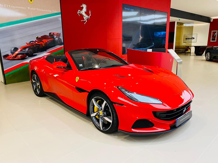 Siêu xe mui trần Ferrari Portofino M đầu tiên về Việt Nam - 3