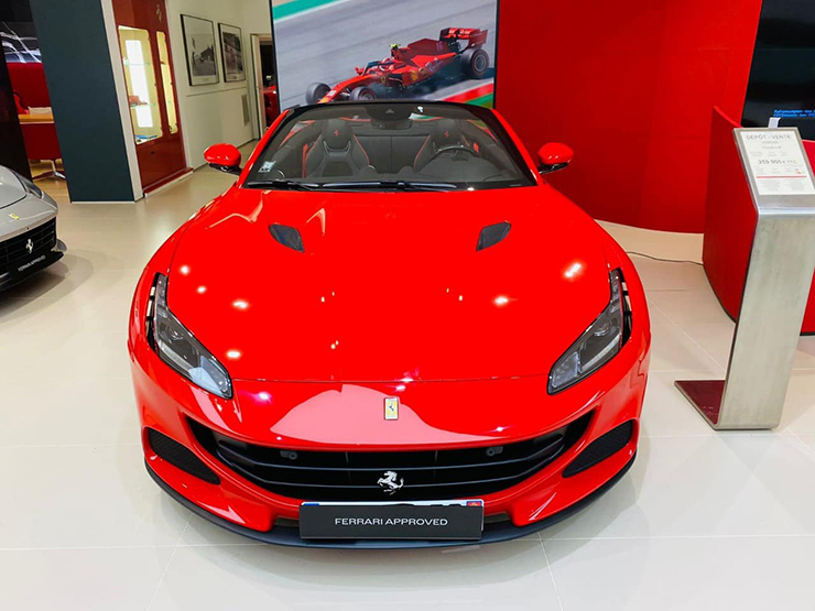 Siêu xe mui trần Ferrari Portofino M đầu tiên về Việt Nam - 6