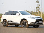 Tin tức ô tô - Giá xe Mitsubishi Outlander lăn bánh tháng 8/2022, nhiều quà tặng giá trị