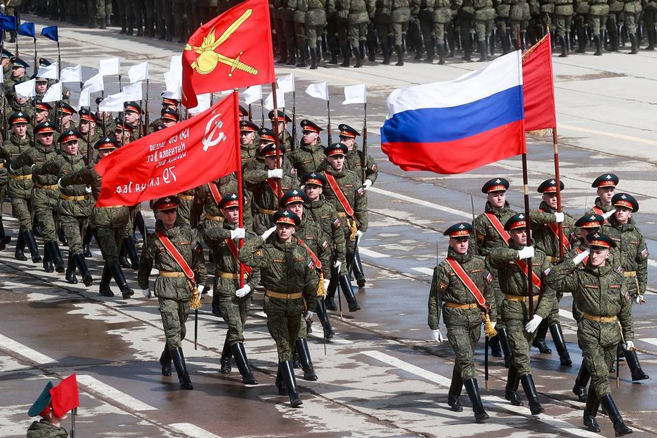 Một đơn vị quân đội Nga trong lễ duyệt binh (ảnh: TASS)