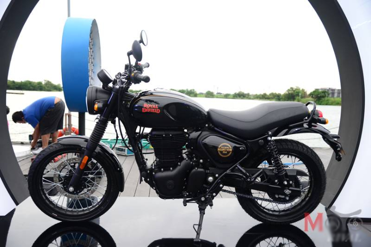 2022 Royal Enfield Hunter 350 mới được trình làng tại Bankok, Thái Lan cuốn hút sự chú ý của giới mê xế nổ cổ điển. 
