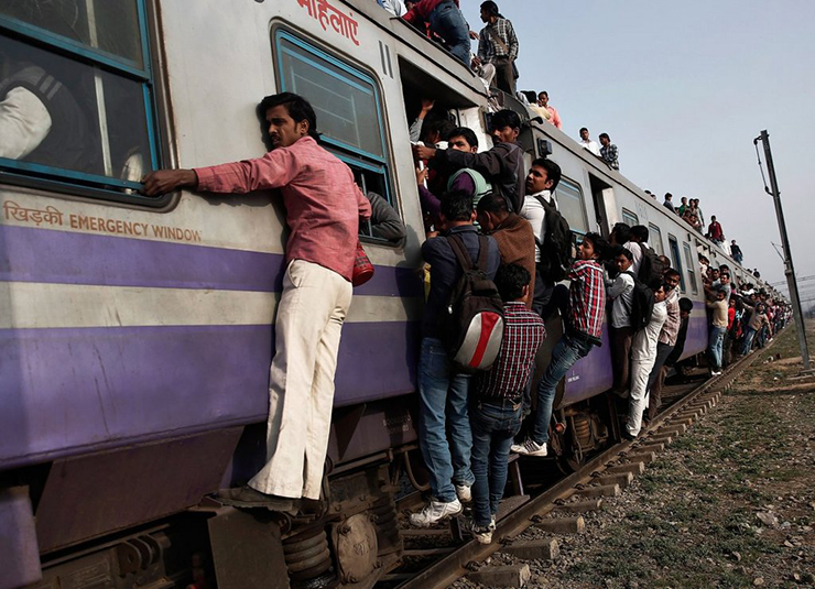 Tuyến đường tàu với nhiều điểm dừng nhất là Howrah-Amritsar Express, dừng lại 115 lần.
