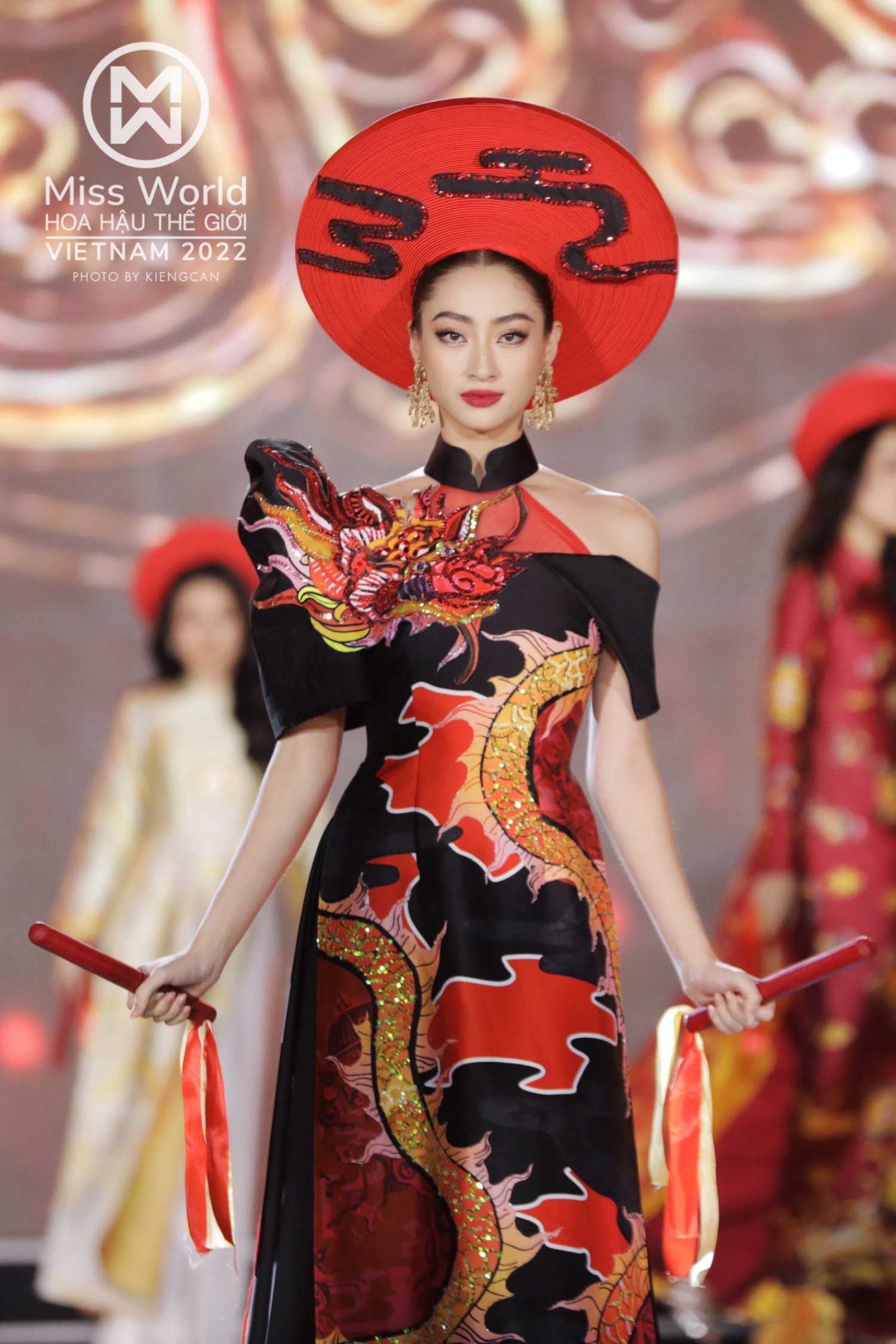 Mai Phương đăng quang Hoa hậu Thế giới Việt Nam 2022 - 33