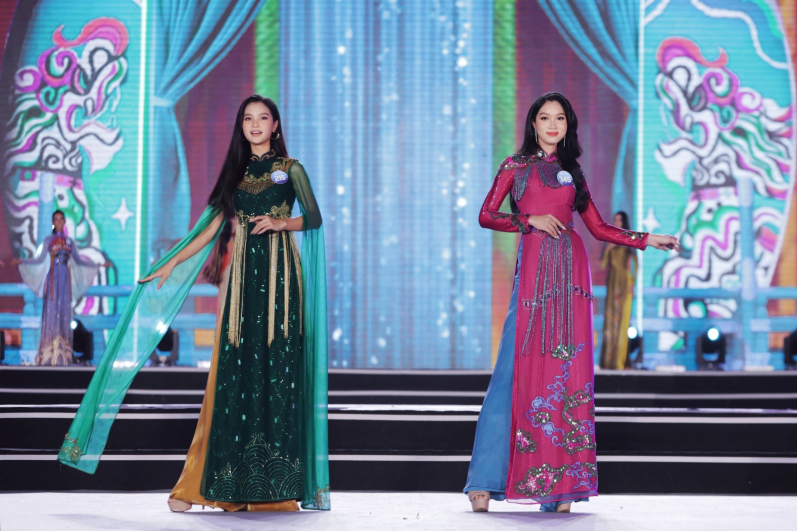 Mai Phương đăng quang Hoa hậu Thế giới Việt Nam 2022 - 30