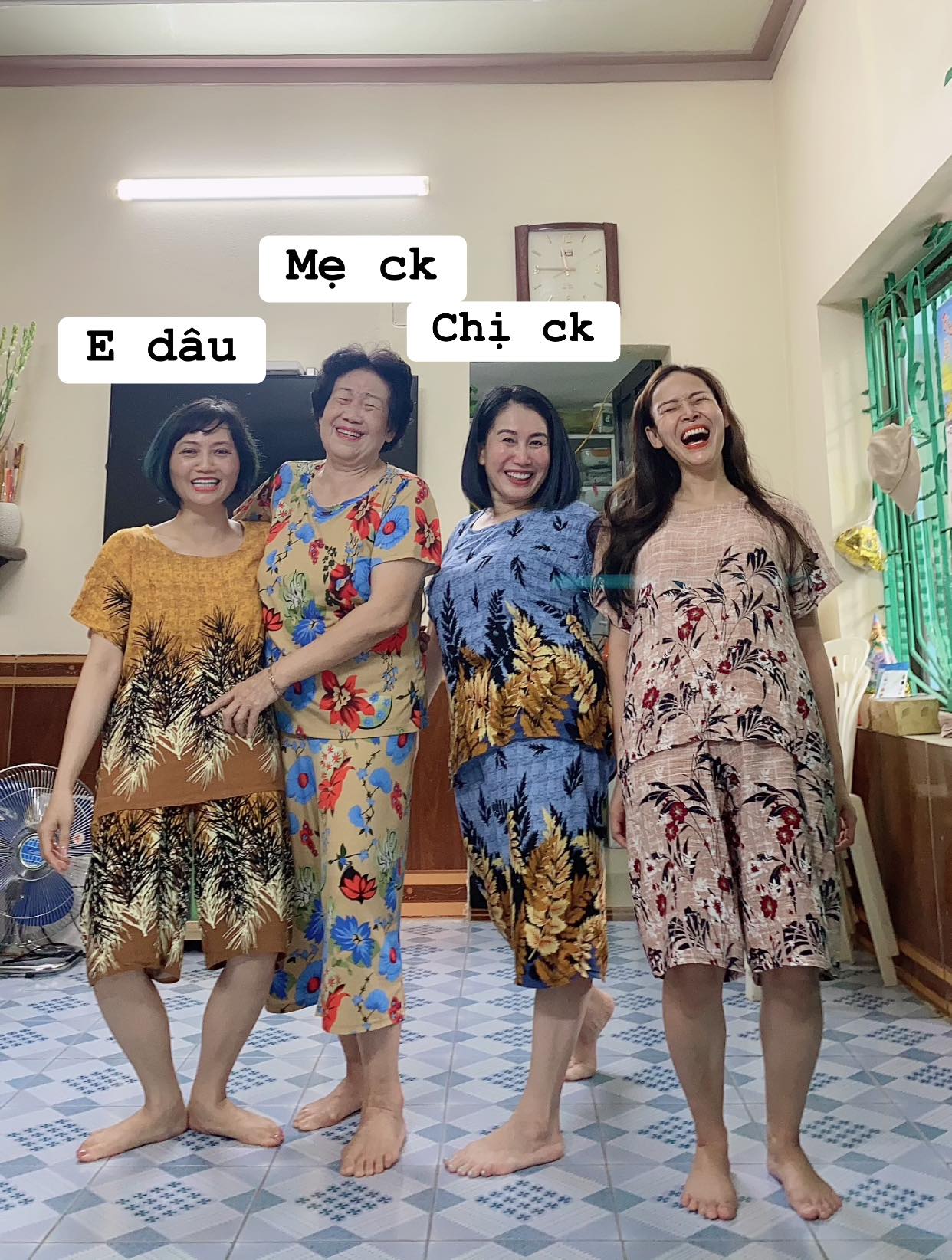 Phan Thị Mơ về quê vẫn gợi cảm hết cỡ, liệu có được chú ý bằng mỹ nhân này? - 9