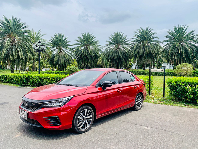 Honda City giảm giá mạnh thu hút khách Việt - 1