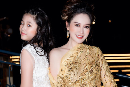 Hoa hậu Đàm Lưu Ly bất ngờ khoe con gái sau nhiều năm giấu kín