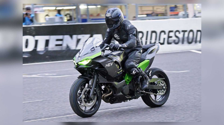 Lộ diện mẫu mô tô Kawasaki chạy bằng điện nhìn cực chất - 1