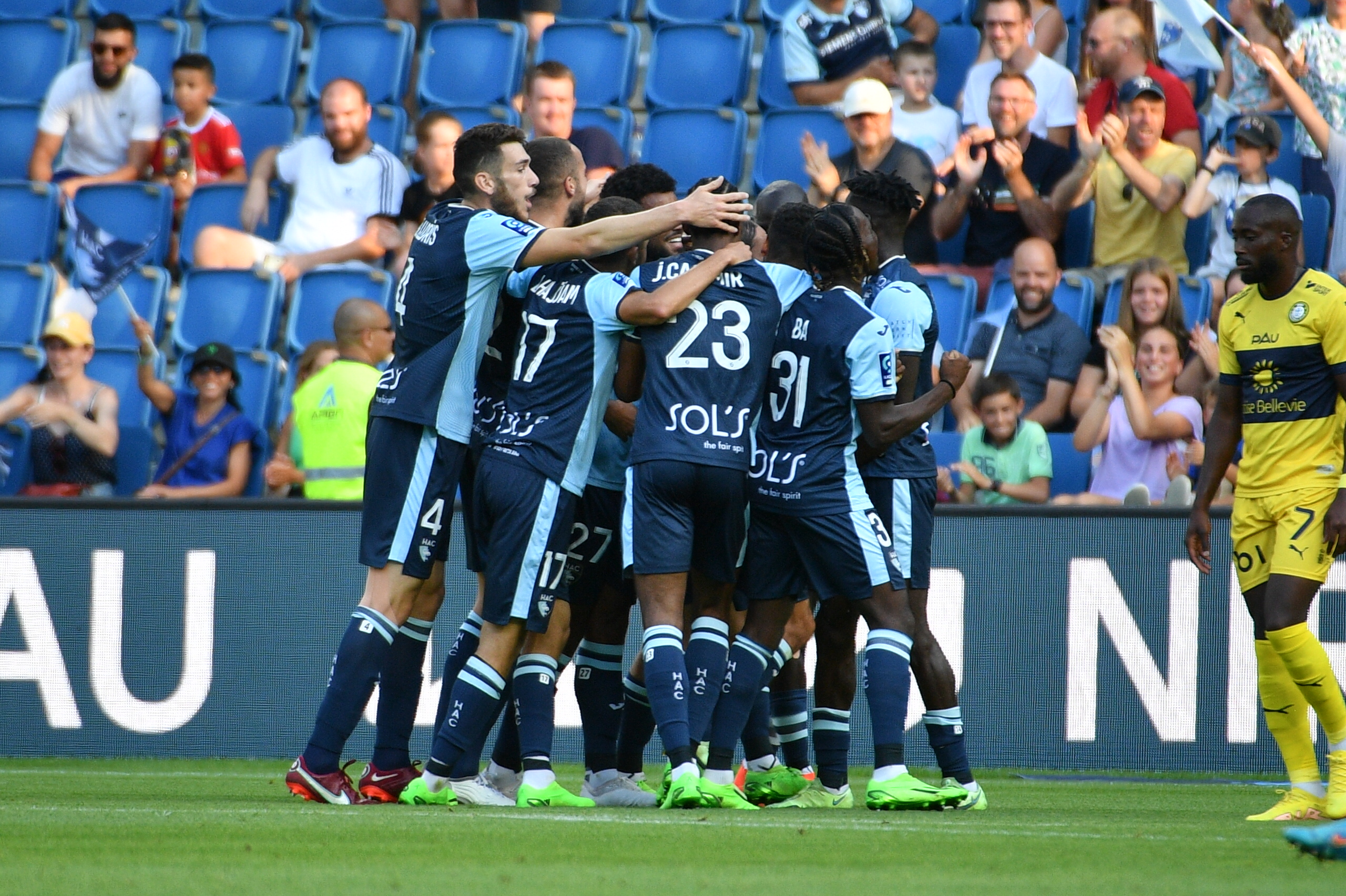 Trực tiếp bóng đá Le Havre - Pau FC: Cú lốp bóng táo bạo (Vòng 3 Ligue 2) (Hết giờ) - 2