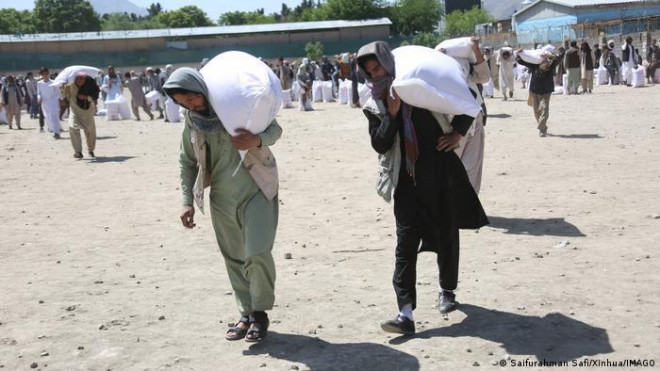 Nền kinh tế Afghanistan đứng trên bờ vực khủng hoảng nghiêm trọng kể từ khi Taliban tiếp quản thủ đô Kabul. Ảnh: Xinhua&nbsp;