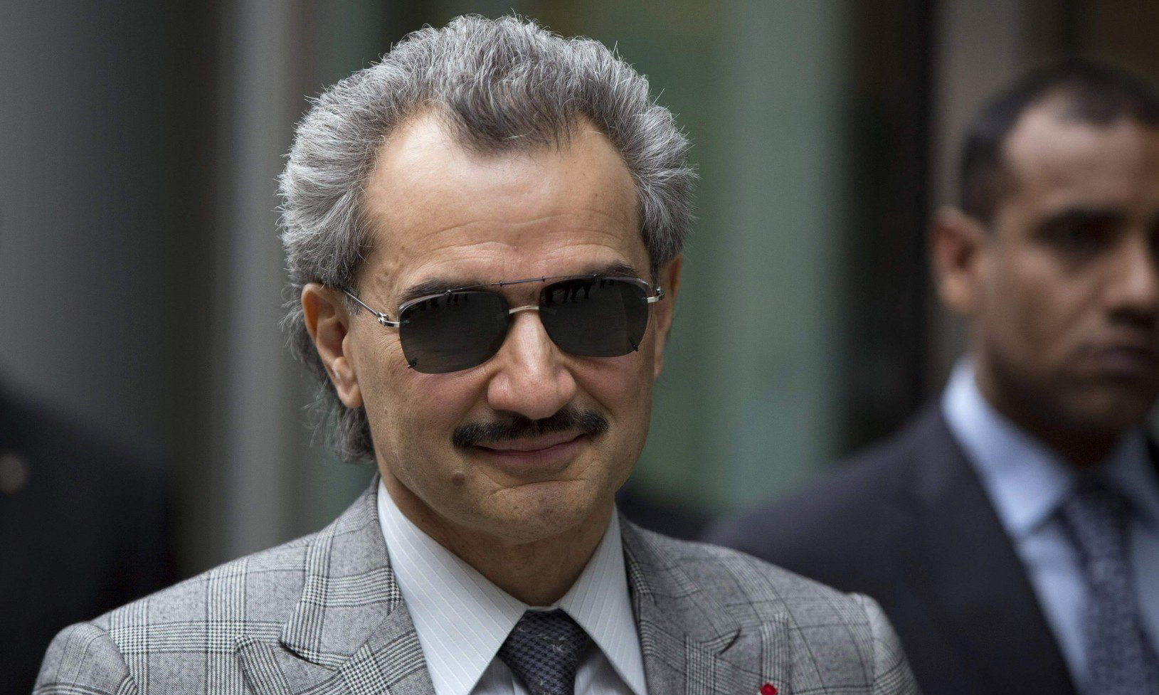 Hoàng tử&nbsp;Alwaleed bin Talal sở hữu khối tài sản khoảng 20 tỉ USD.