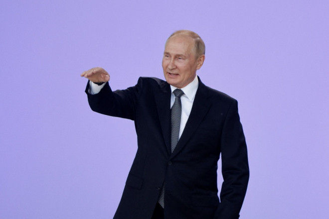Tổng thống Nga Vladimir Putin phát biểu tại Army Games 2022. Ảnh: Reuters