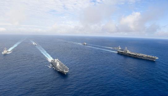 Ảnh minh họa một cuộc tập trận hải quân chung giữa Mỹ và Hàn Quốc ngoài khơi Okinawa của Nhật Bản đầu tháng 7.