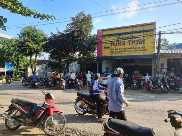 Thanh niên dùng tiền âm phủ mua vàng rồi cướp vàng bỏ chạy